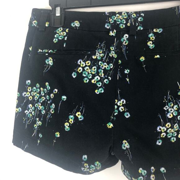 a.n.a. Floral Twill Shorts Size 4 - Picture 7 of 9